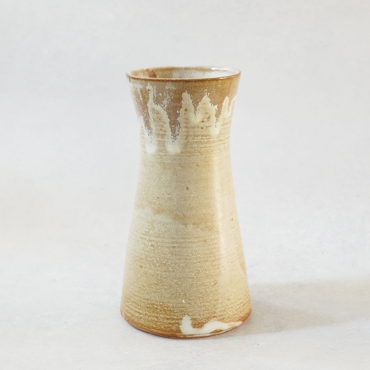 237 Antique White stem