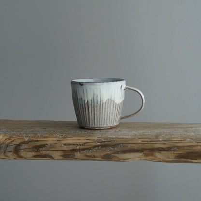01_MUG Moon White