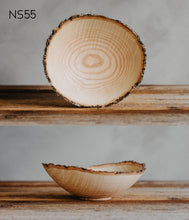 画像をギャラリービューアに読み込む, NS55 - Small Live Edge Bowl（Franz Keilhofer GERMANY）
