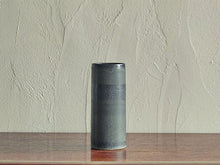 Load image into Gallery viewer, TORTUS Copenhagen (DENMARK) / Eric Landon / Unika cylinder in obsidian black glaze(T06)
