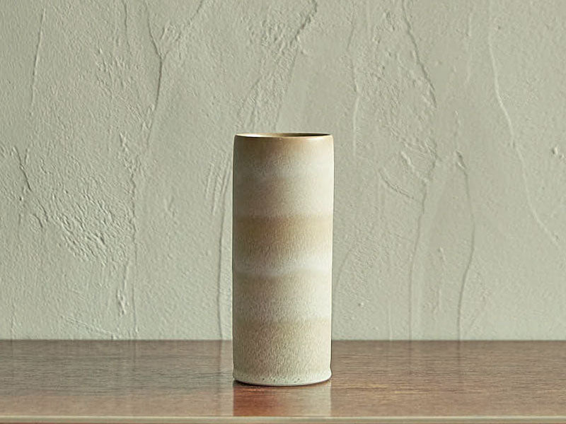 TORTUS Copenhagen (DENMARK) / Eric Landon / Unique cylinder in earth white glaze (T10)
